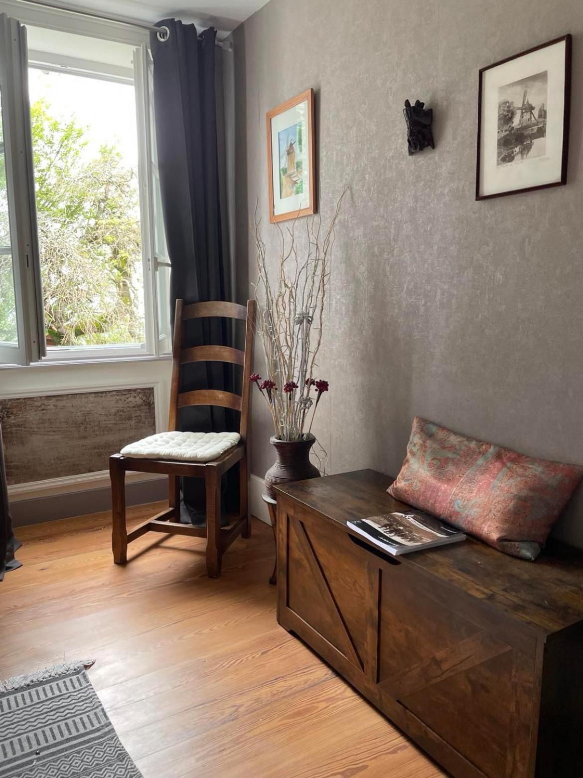 Les Agapanthes Bed and Breakfast Vaux-en-Beaujolais Exteriör bild